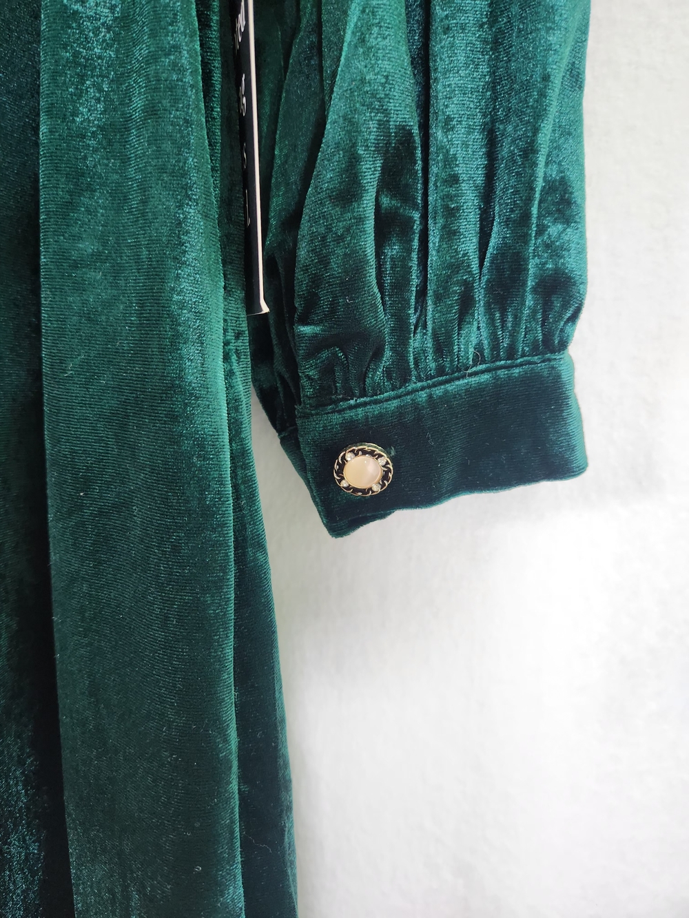 Elegant Emerald Green Velvet Midi Dress with Long Sleeves and Pockets Size S - Picture 6 of 13